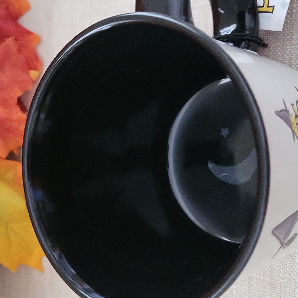 LAST CHANCE Peanuts Halloween Mug  Snoopy  Woodstock Witches Brew  New with tags - Picture 2 of 5